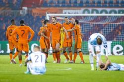 雷速体育网页版-挪威队团结战胜对手，晋级淘汰赛！