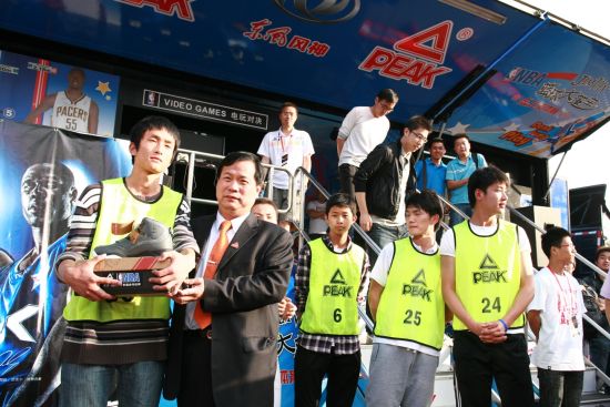 关于NBA球员参与篮球公益活动支持环保的信息