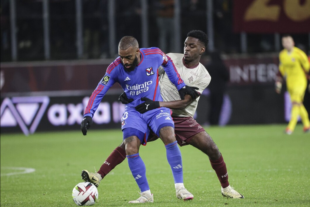 雷丁联主场双杀,豪取联赛胜利的简单介绍 雷丁联主场双杀,豪取联赛胜利的简单介绍