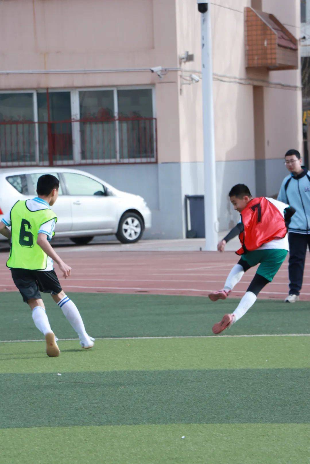 顶尖足球比赛中的运动员实力激发热情的简单介绍 顶尖足球比赛中的运动员实力激发热情的简单介绍