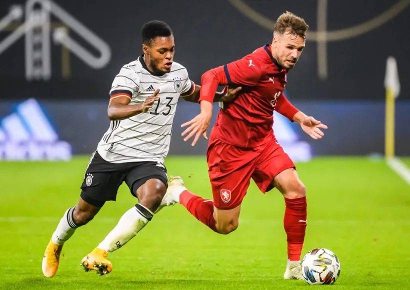 关于恩波利客场击败佛罗伦萨,积分榜排名上升的信息 关于恩波利客场击败佛罗伦萨,积分榜排名上升的信息