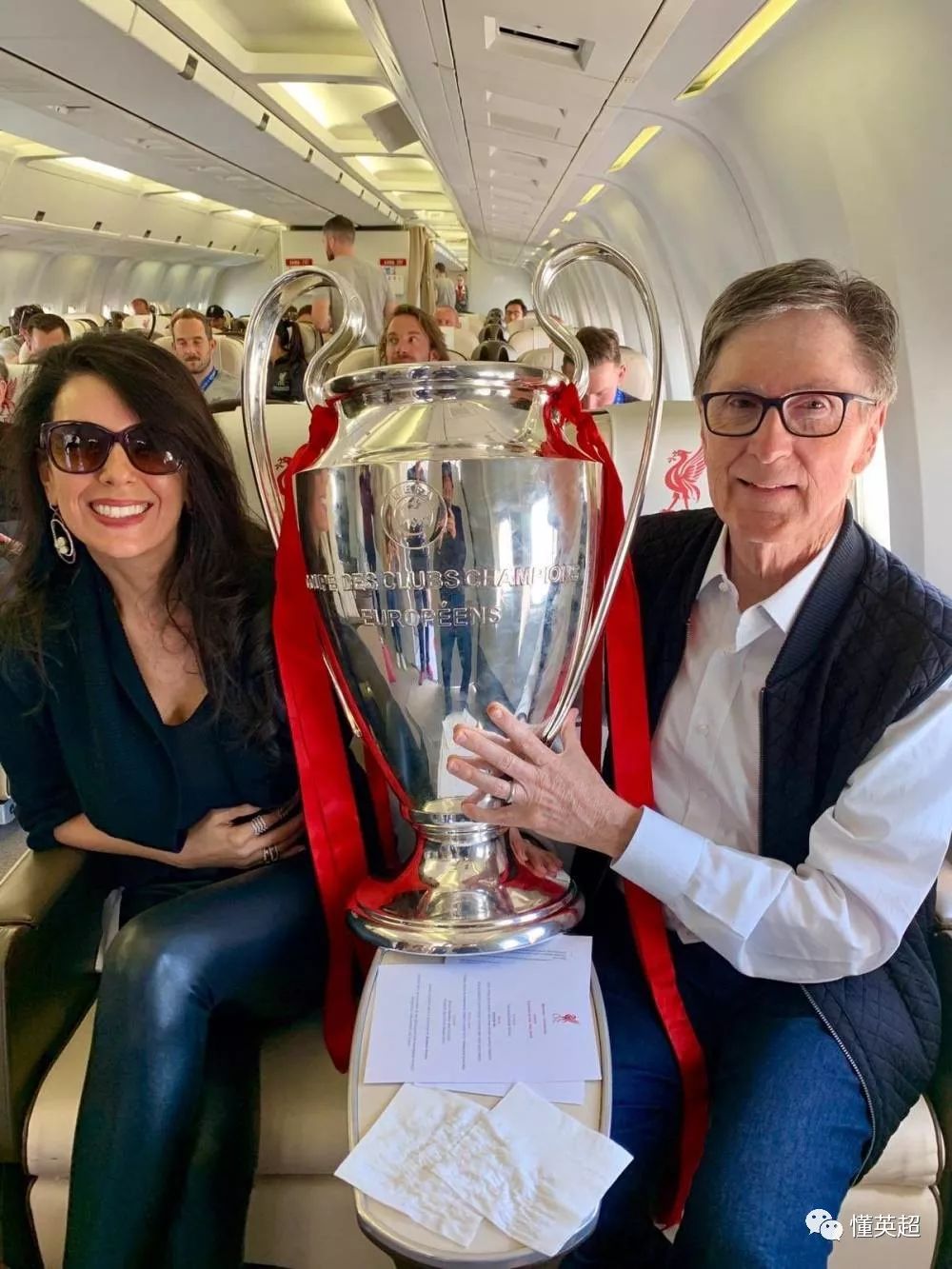 包含比利时鏖战塞内加尔,加维打破历史纪录的词条 包含比利时鏖战塞内加尔,加维打破历史纪录的词条