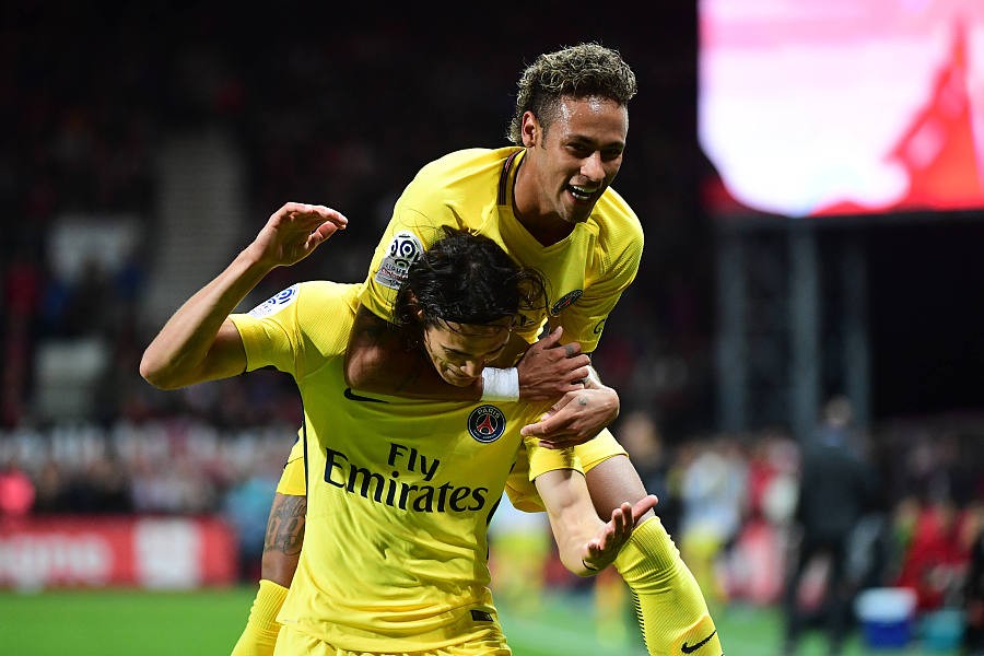 皇马碾压利物浦,马尔基尼奥斯送出助攻的简单介绍 皇马碾压利物浦,马尔基尼奥斯送出助攻的简单介绍