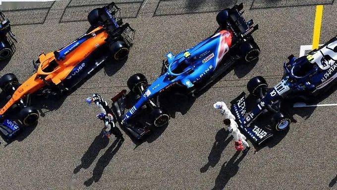 包含红牛二队翻盘阿斯顿马丁，阿隆索点燃赛场的词条